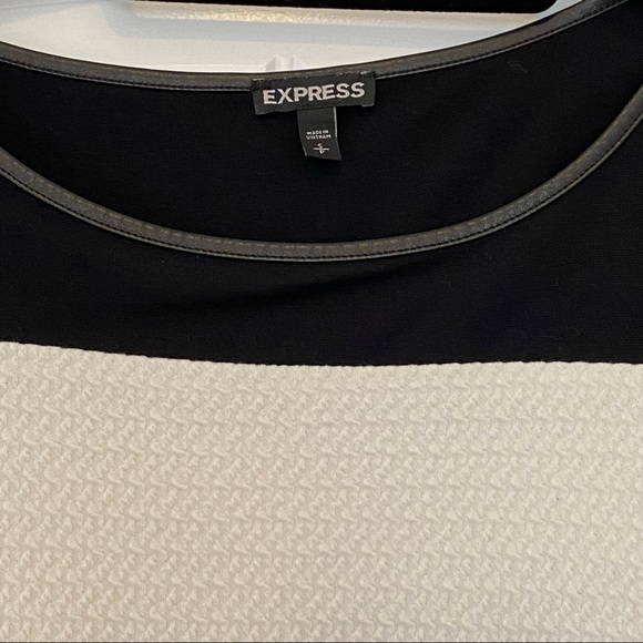 Express Black & White Stripe Crew Neck Short Sleeve Faux Leather Dress Top Small - Picture 3 of 4